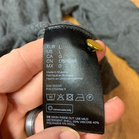 H&M Fine-Knit Mock Neck Sweater Gold Button Detail Grey Size L - Picture 5 of 8